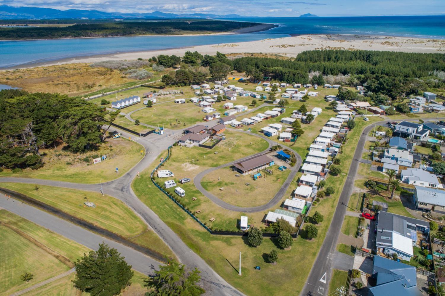 Foxton Beach Holiday Park Exterior foto